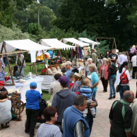 2012-09-11-07-41-42-narozeniny-vodnika-slamy-12.jpg